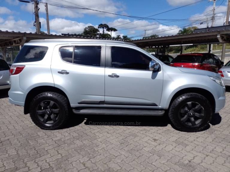 CHEVROLET - TRAILBLAZER - 2013/2013 - Prata - R$ 114.900,00
