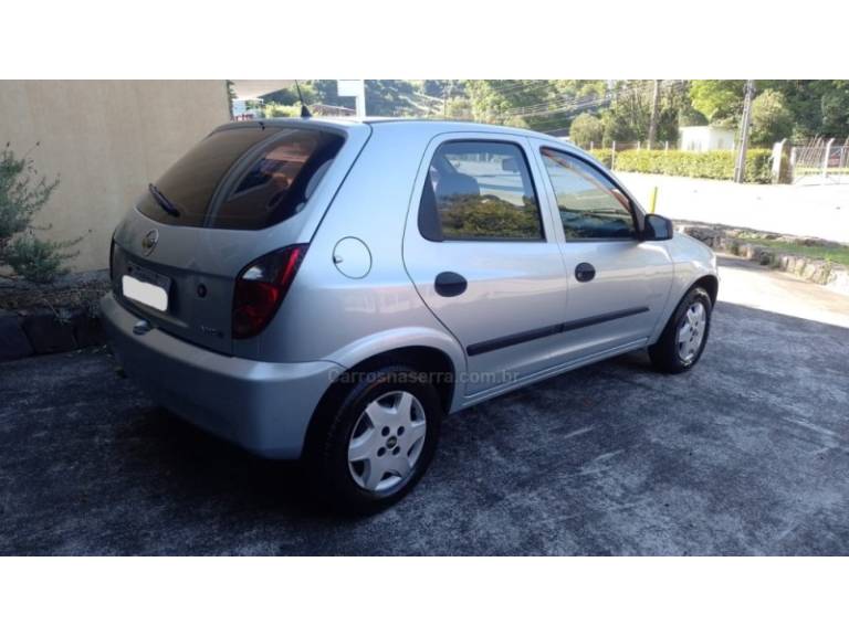 CHEVROLET - CELTA - 2011/2011 - Prata - R$ 34.500,00