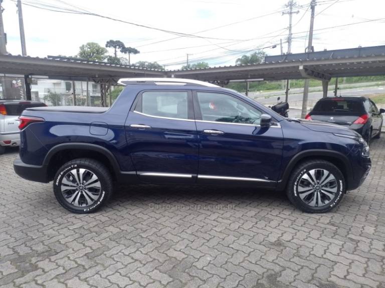 FIAT - TORO - 2022/2022 - Azul - R$ 129.900,00