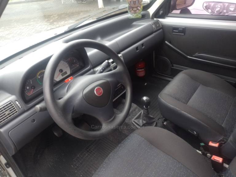 FIAT - UNO - 2008/2009 - Prata - R$ 27.900,00