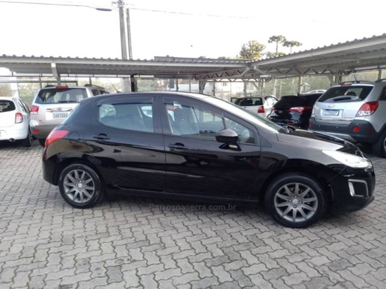 PEUGEOT - 308 - 2013/2014 - Preta - R$ 44.900,00