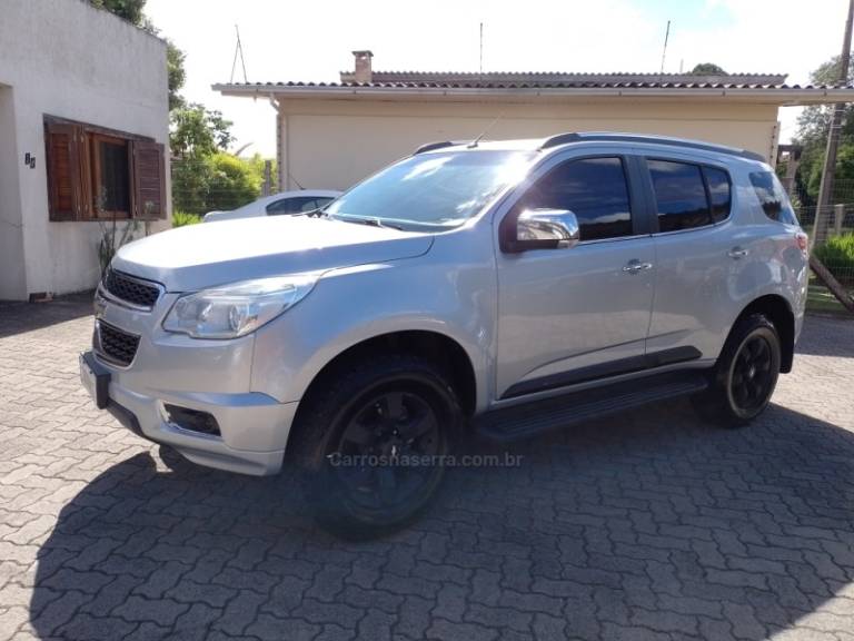 CHEVROLET - TRAILBLAZER - 2013/2013 - Prata - R$ 114.900,00