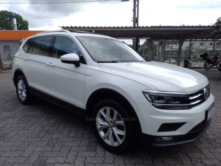 VOLKSWAGEN - TIGUAN - 2019/2019 - Branca - R$ 124.500,00