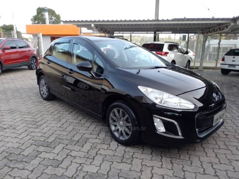PEUGEOT - 308 - 2013/2014 - Preta - R$ 44.900,00