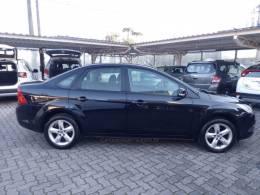 FORD - FOCUS - 2010/2011 - Preta - R$ 38.800,00