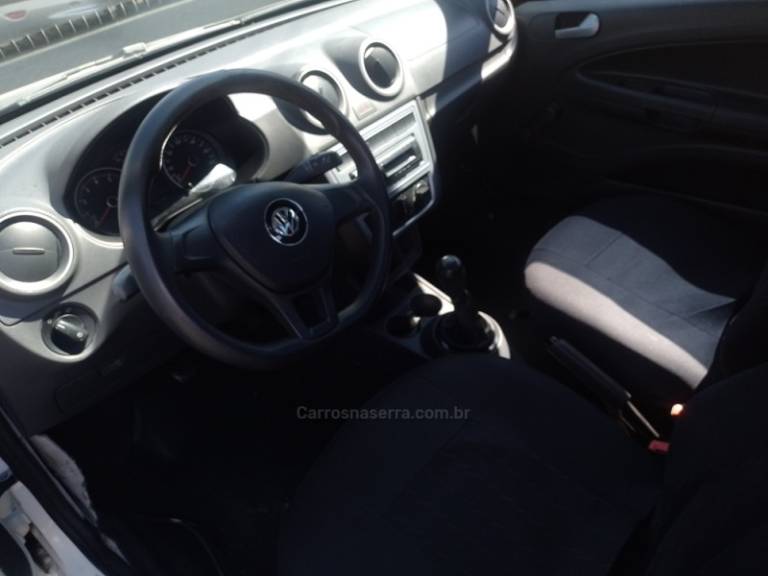 VOLKSWAGEN - SAVEIRO - 2017/2017 - Branca - R$ 55.500,00