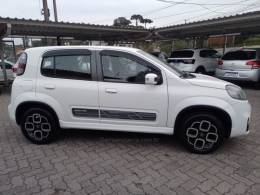 FIAT - UNO - 2015/2015 - Branca - R$ 45.500,00