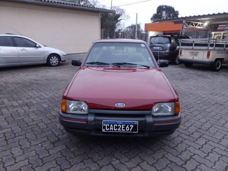 FORD - ESCORT - 1994/1995 - Grená - R$ 29.900,00