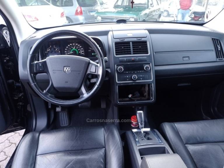 DODGE - JOURNEY - 2010/2010 - Preta - R$ 48.900,00