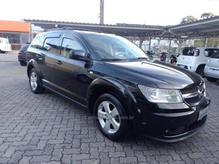 DODGE - JOURNEY - 2010/2010 - Preta - R$ 48.900,00
