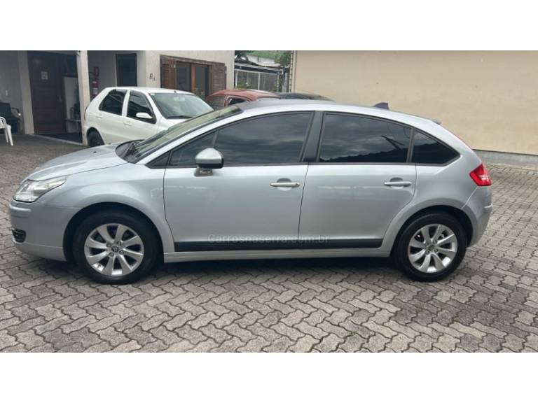 CITROËN - C4 - 2011/2011 - Prata - R$ 31.500,00