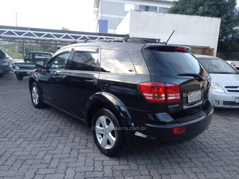 DODGE - JOURNEY - 2010/2010 - Preta - R$ 48.900,00