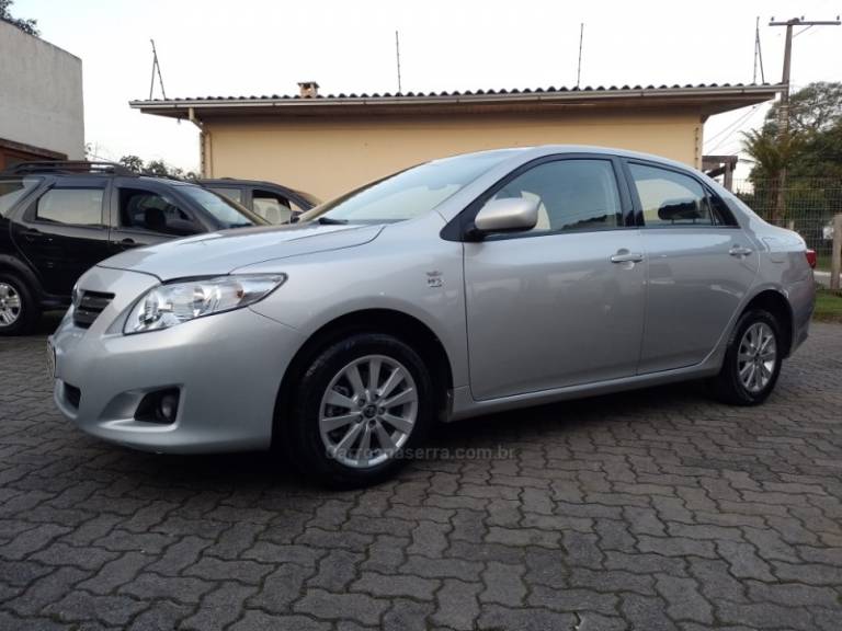 TOYOTA - COROLLA - 2009/2010 - Prata - R$ 53.000,00