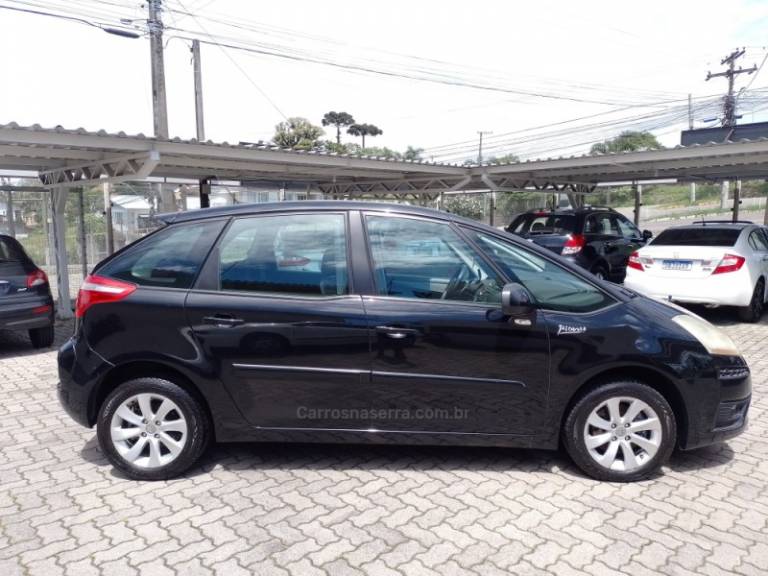 CITROËN - C4 PICASSO - 2008/2009 - Preta - R$ 32.900,00