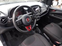 FIAT - UNO - 2015/2015 - Branca - R$ 45.500,00