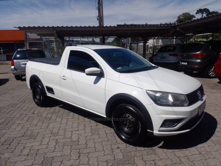 VOLKSWAGEN - SAVEIRO - 2017/2017 - Branca - R$ 55.500,00