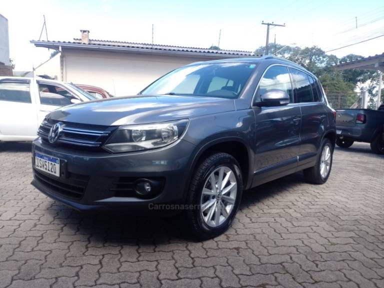 VOLKSWAGEN - TIGUAN - 2011/2012 - Cinza - R$ 66.500,00