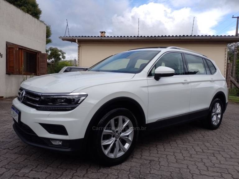 VOLKSWAGEN - TIGUAN - 2019/2019 - Branca - R$ 124.500,00