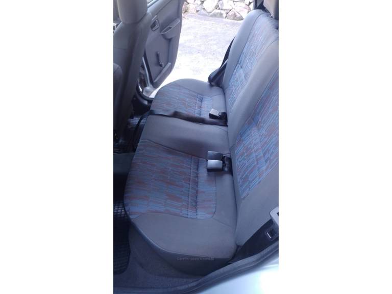 CHEVROLET - CELTA - 2011/2011 - Prata - R$ 34.500,00