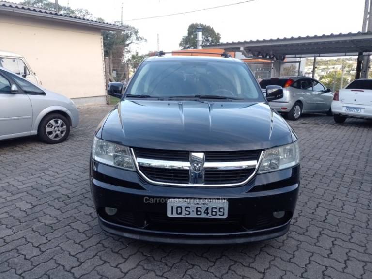 DODGE - JOURNEY - 2010/2010 - Preta - R$ 48.900,00