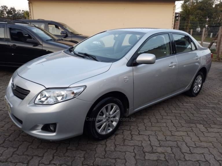 TOYOTA - COROLLA - 2009/2010 - Prata - R$ 53.000,00