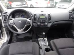 HYUNDAI - I30 - 2011/2012 - Prata - Sob Consulta