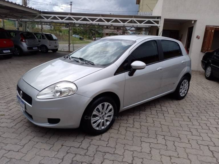 FIAT - PUNTO - 2011/2011 - Prata - R$ 36.900,00
